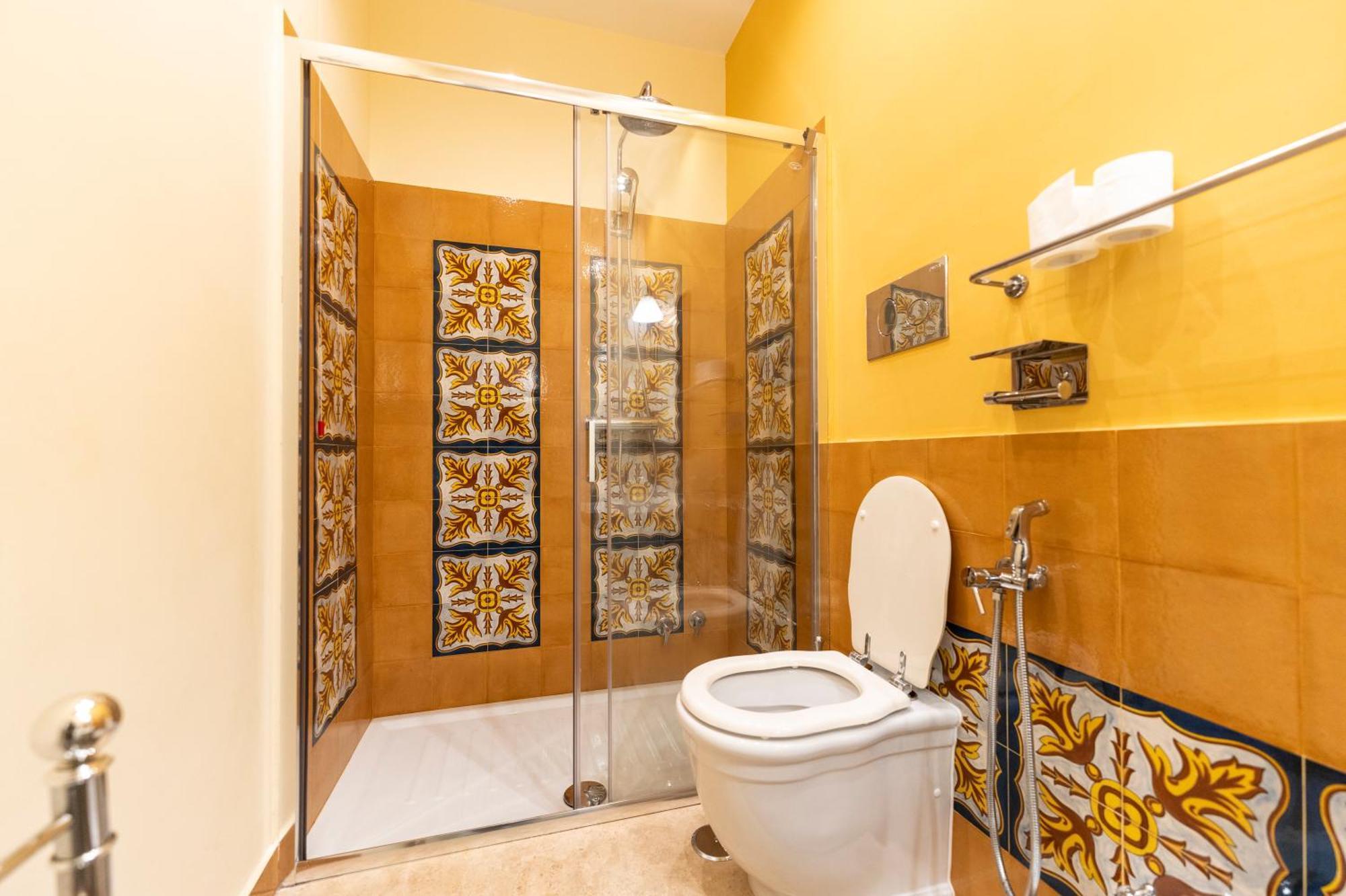 Via Carlo De Cesare 56