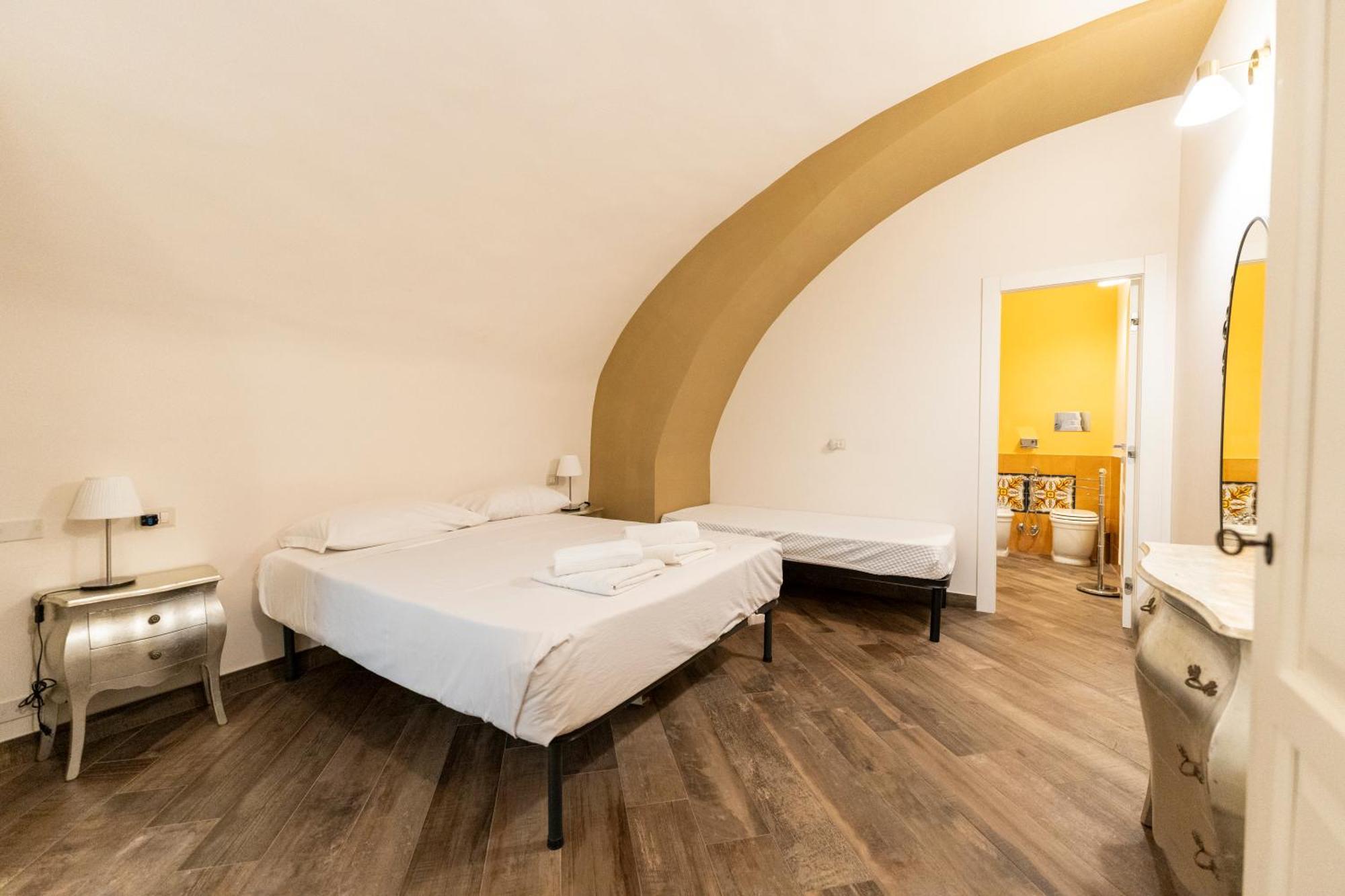 Apartment Via Carlo De Cesare 56