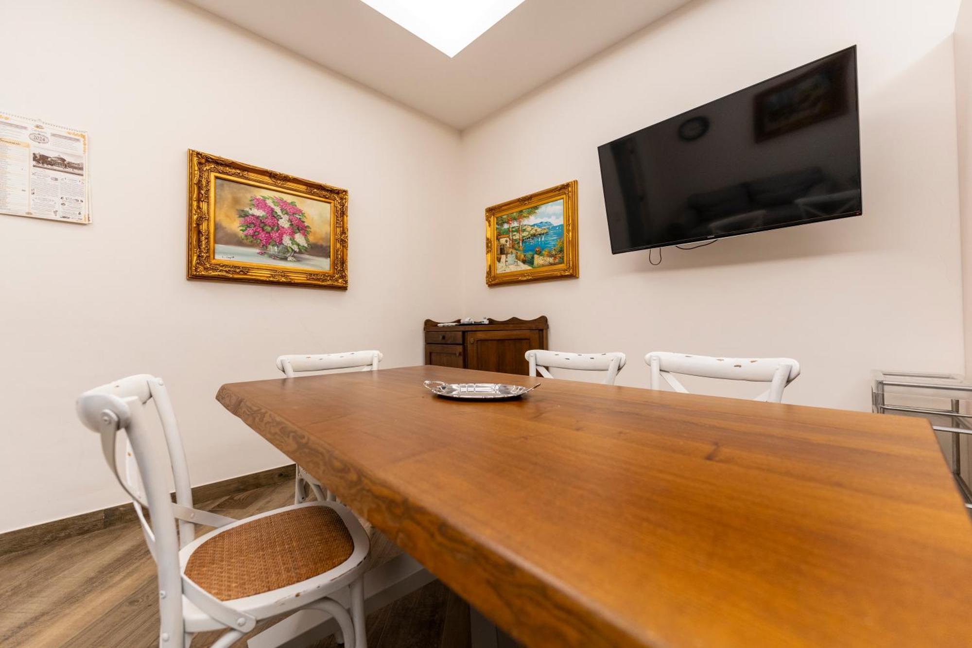 Via Carlo De Cesare 56 Apartment Naples
