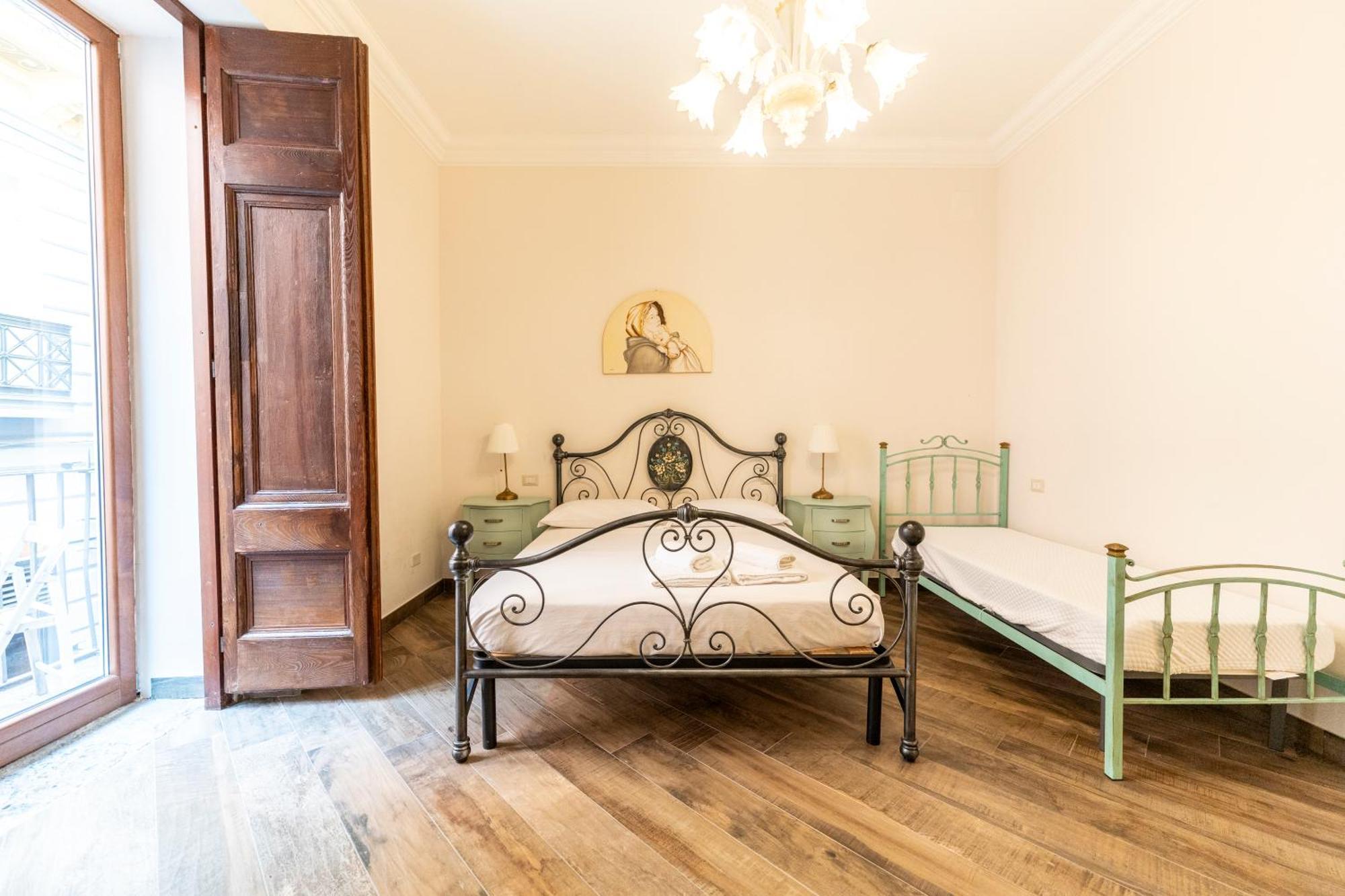 Appartement Via Carlo De Cesare 56 *